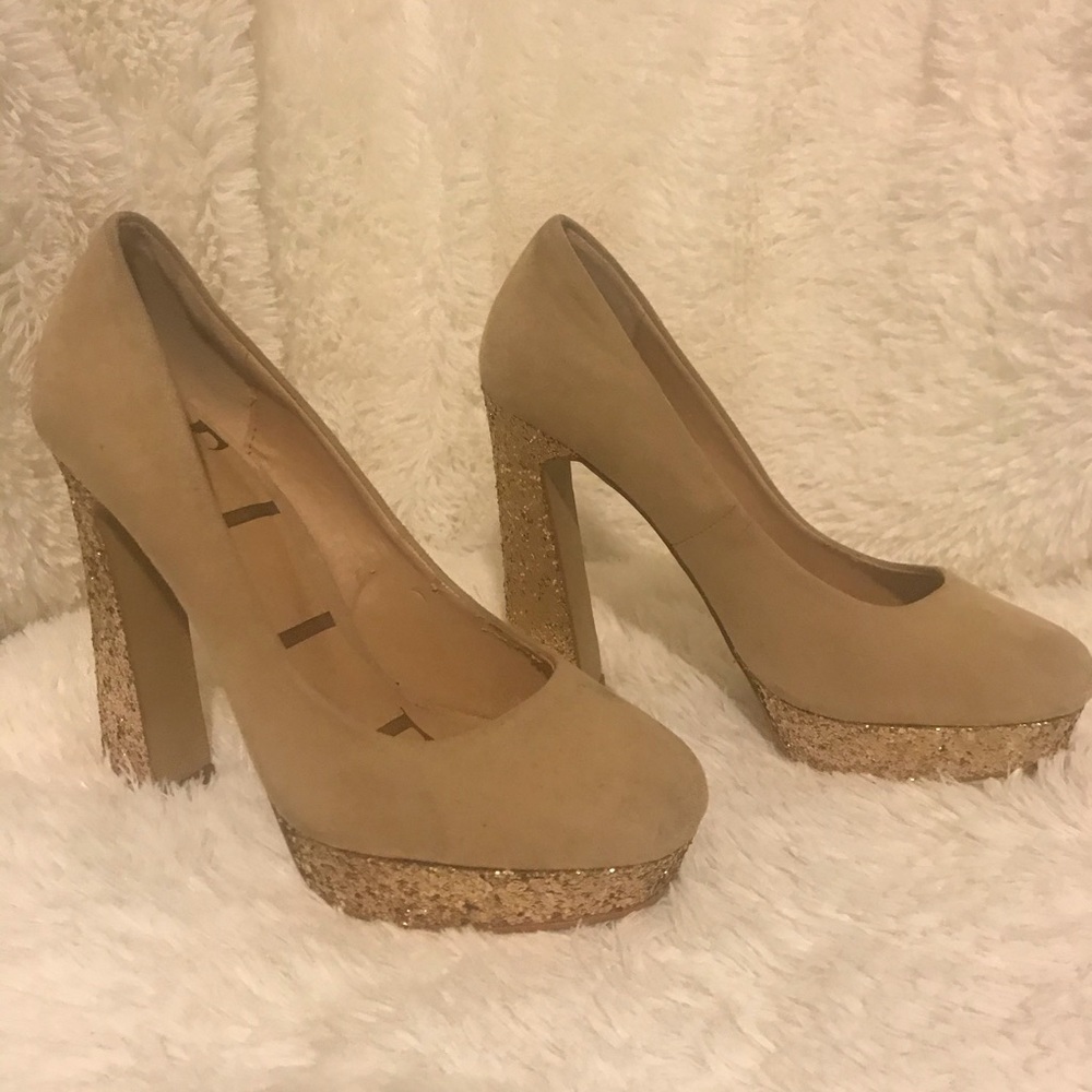 Elle Tan/Nude Platform Heels w/gold glitter heel